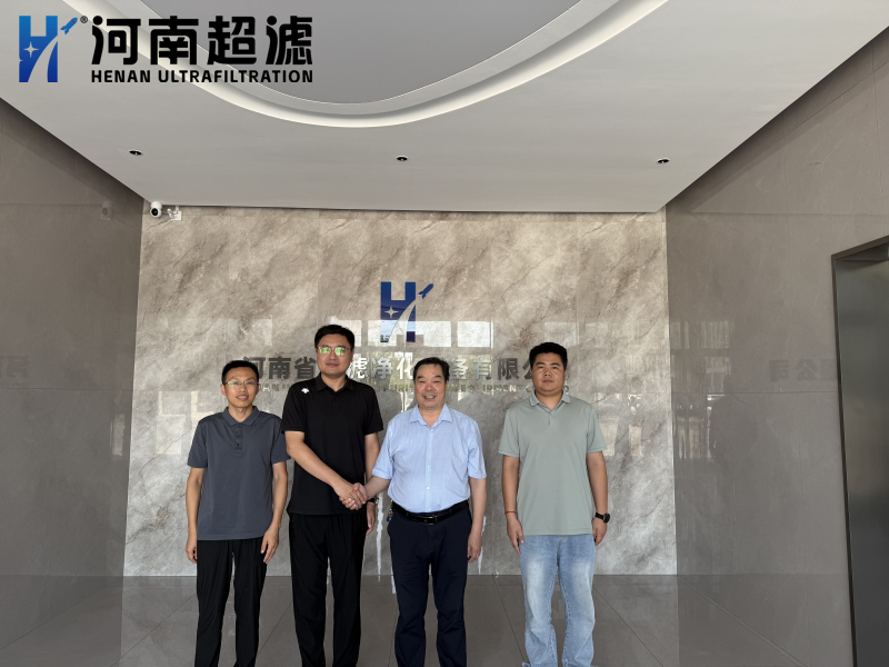深化校企合作，共謀創(chuàng)新未來